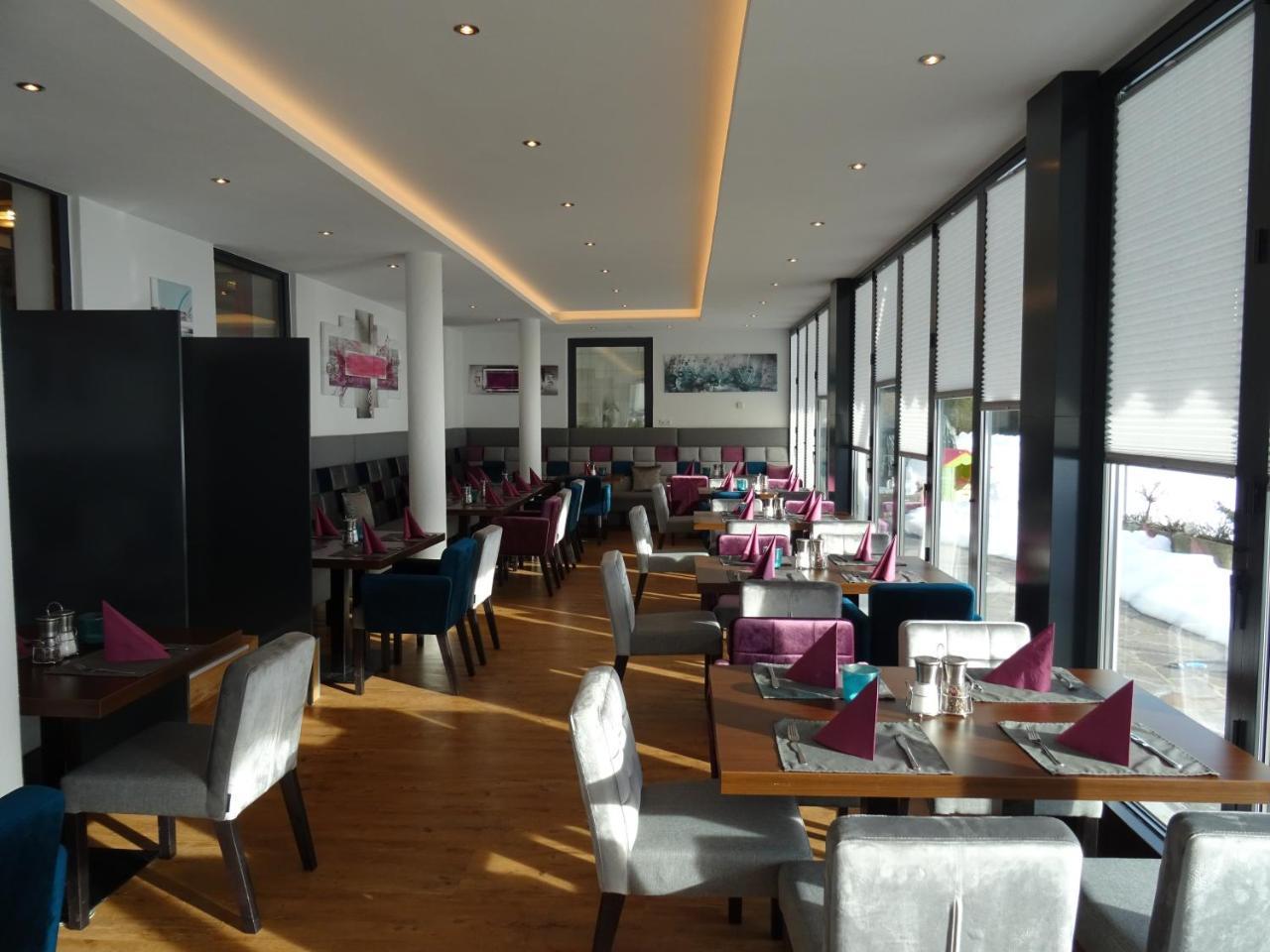 Hotel Restaurant Rosengarten Zell am Ziller Kültér fotó