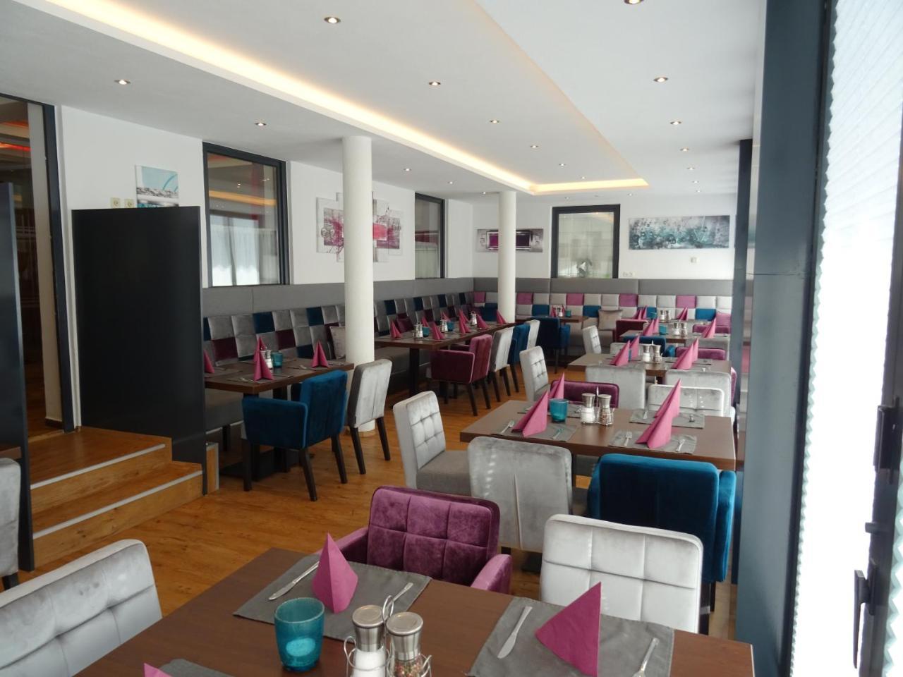 Hotel Restaurant Rosengarten Zell am Ziller Kültér fotó